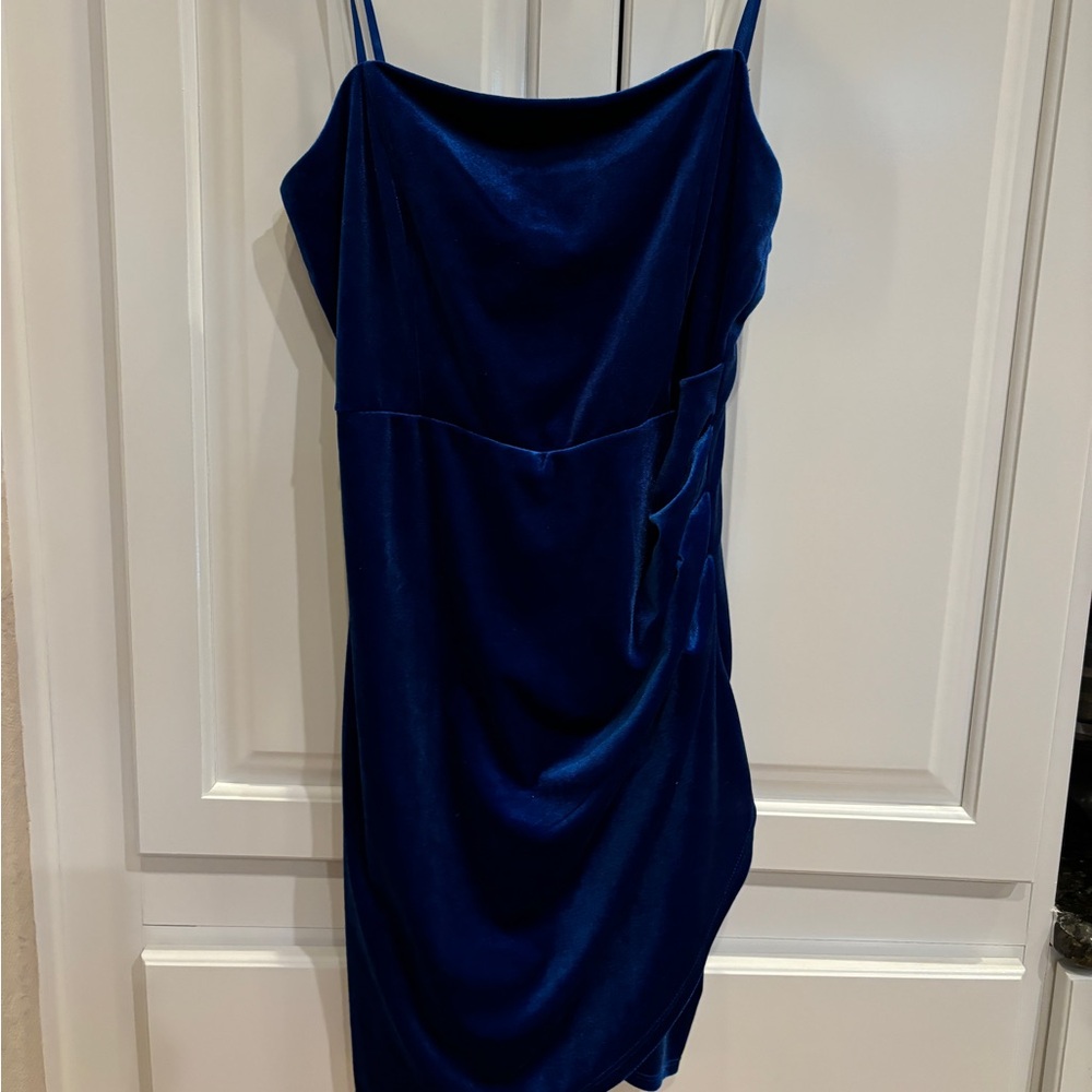 blue velvet homecoming dress